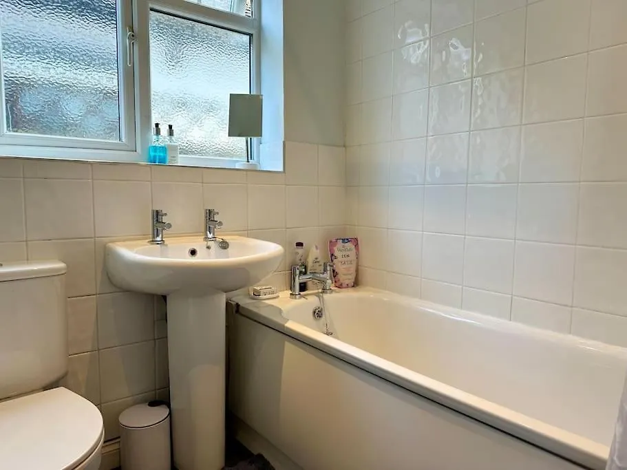 Apartment Spacious 1 Bedroom House Twickenham