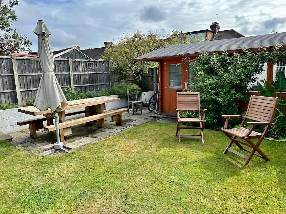 Apartment Spacious 1 Bedroom House Twickenham